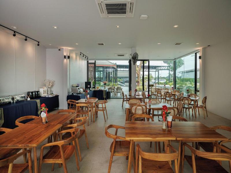 The Horizon Groove Hotel image