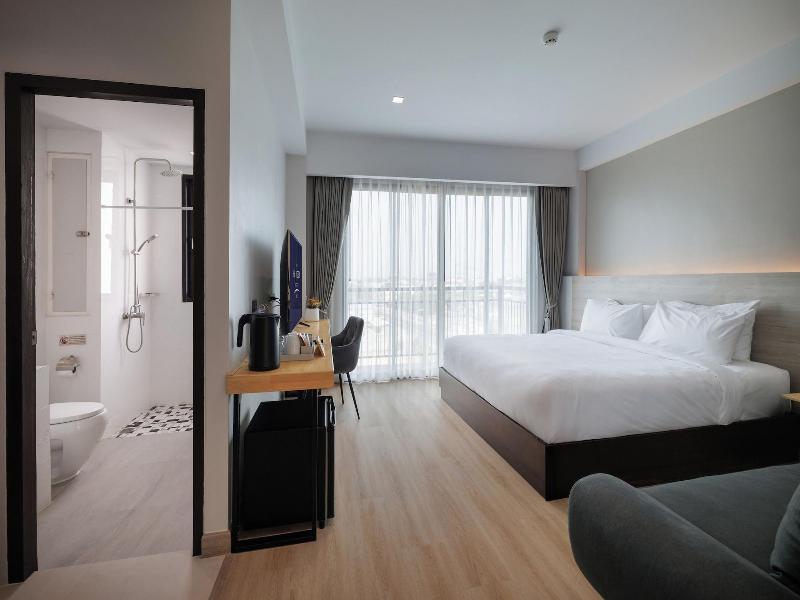 The Horizon Groove Hotel image