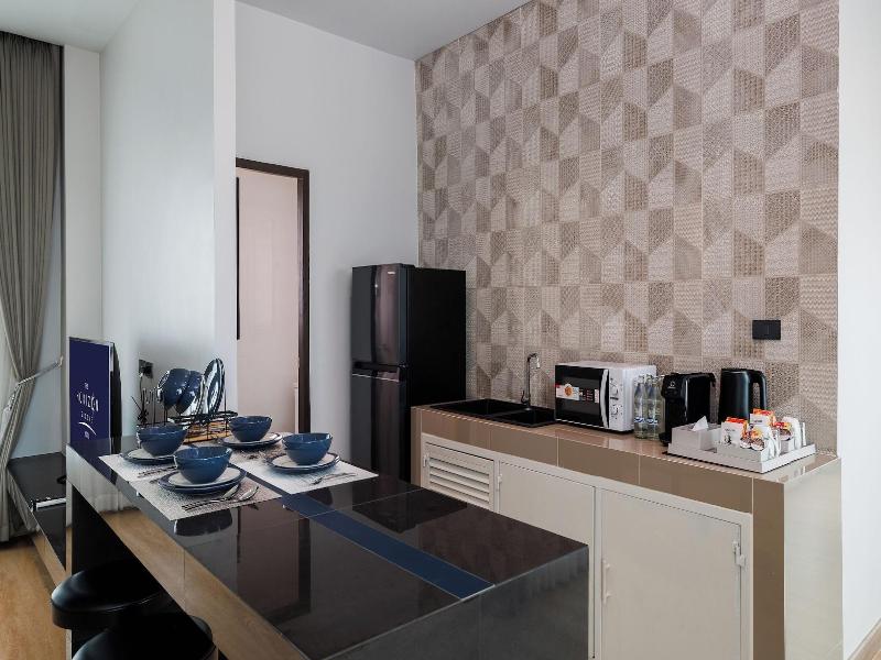 The Horizon Groove Hotel image