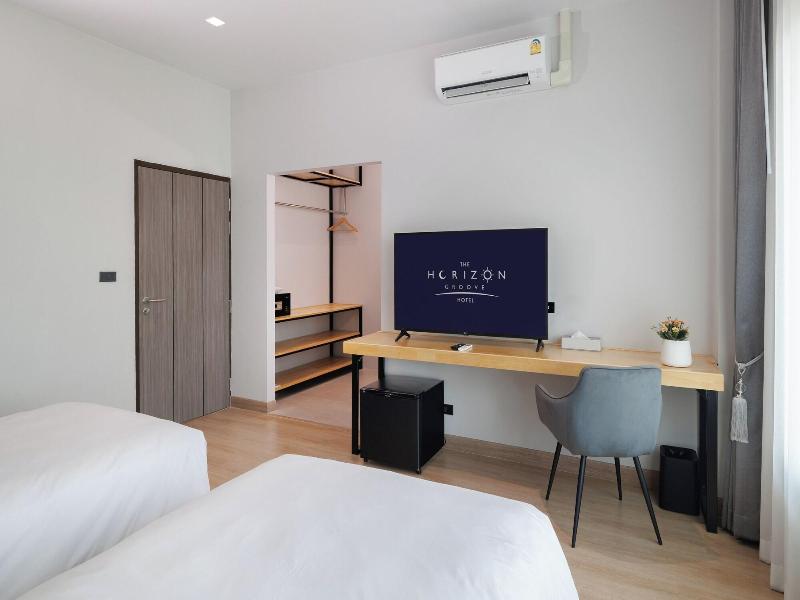The Horizon Groove Hotel image
