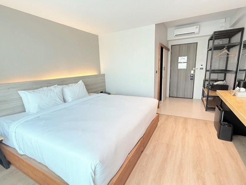 The Horizon Groove Hotel image