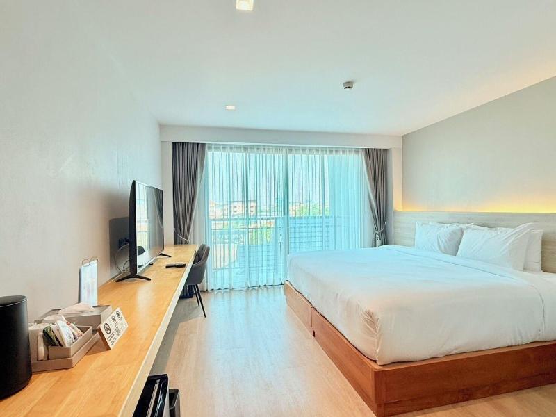 The Horizon Groove Hotel image