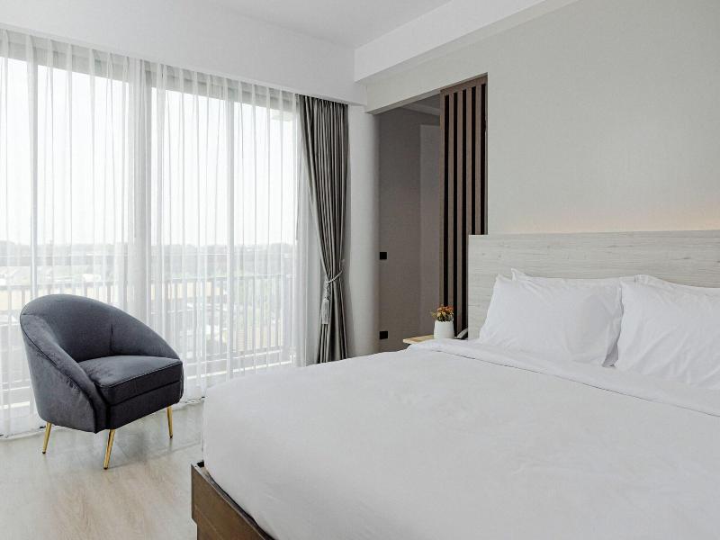 The Horizon Groove Hotel image