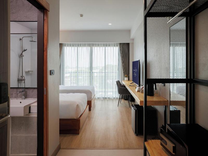 The Horizon Groove Hotel image