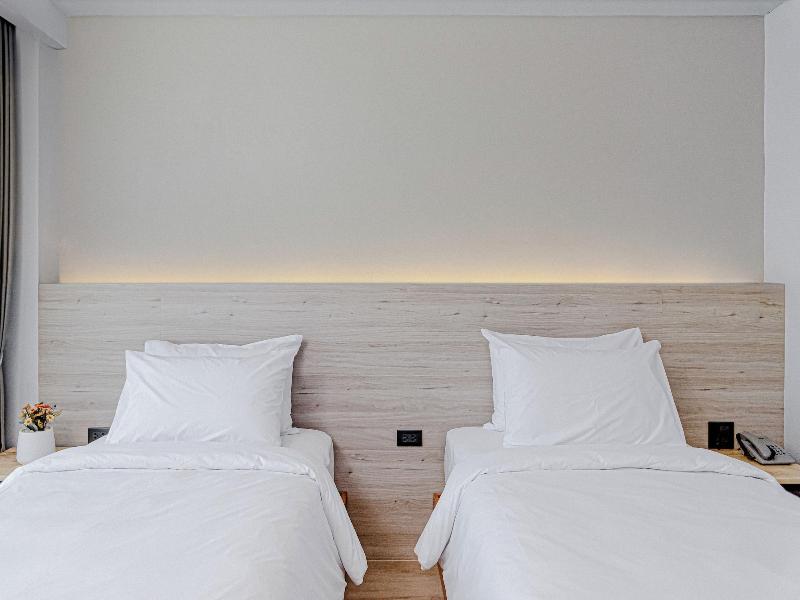The Horizon Groove Hotel image