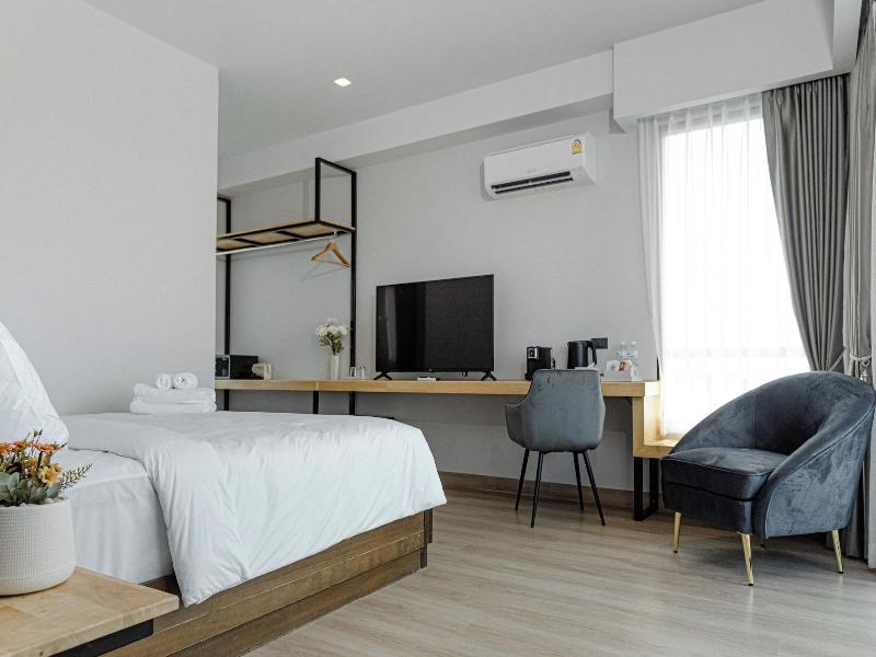 The Horizon Groove Hotel image