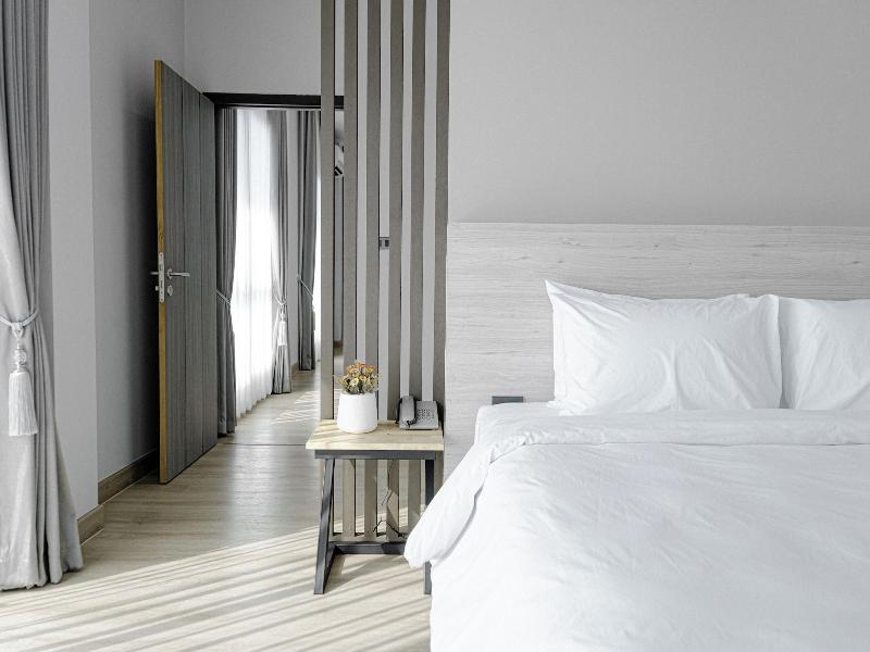 The Horizon Groove Hotel image