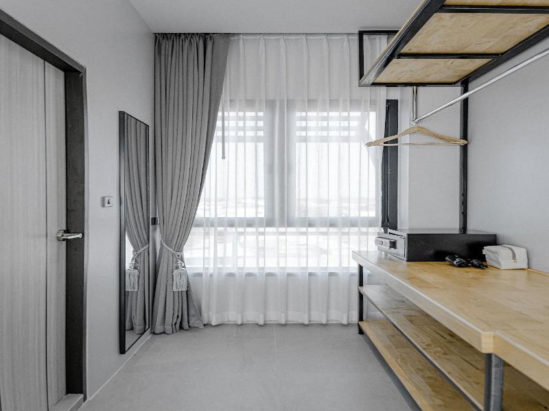 The Horizon Groove Hotel image