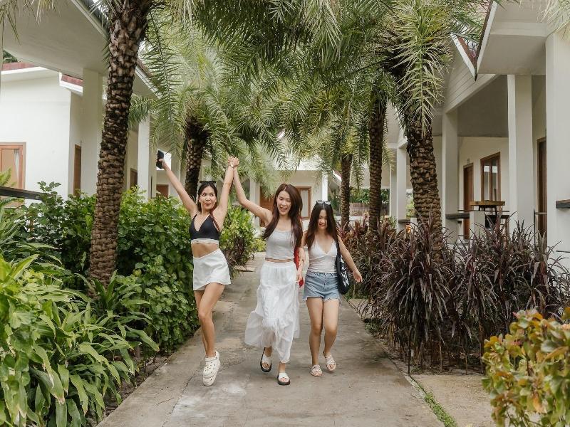 Diamond Beach Resort image