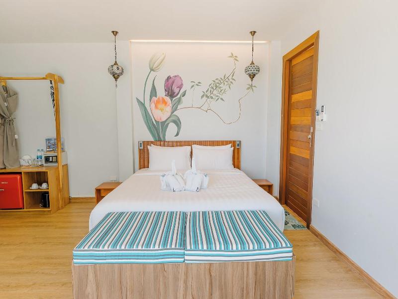 Diamond Beach Resort image