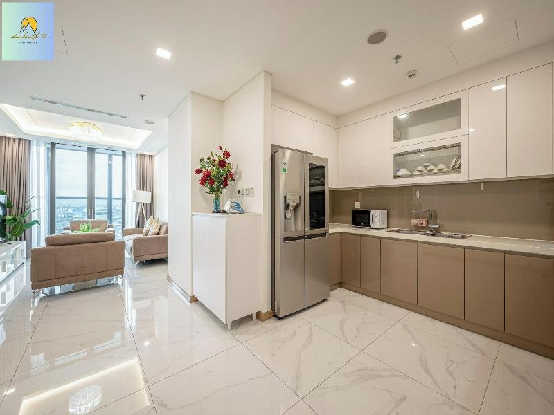 Landmark 81 Skyscraper image