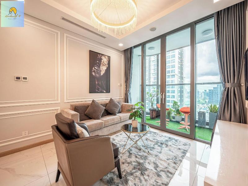 Landmark 81 Skyscraper image