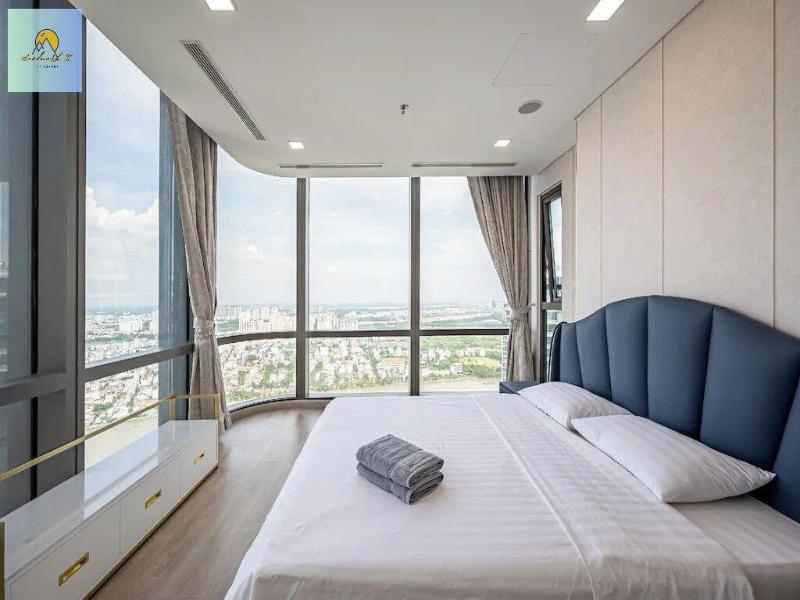 Landmark 81 Skyscraper image