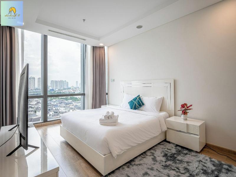 Landmark 81 Skyscraper image
