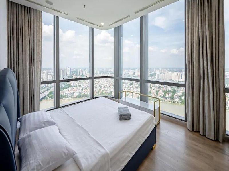 Landmark 81 Skyscraper image