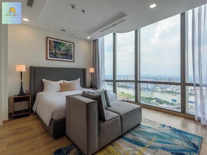 Landmark 81 Skyscraper image
