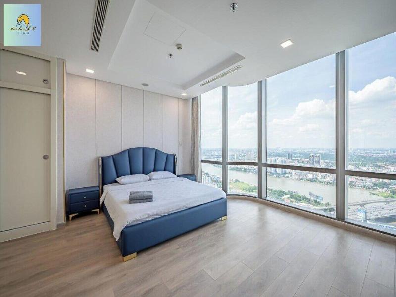 Landmark 81 Skyscraper image
