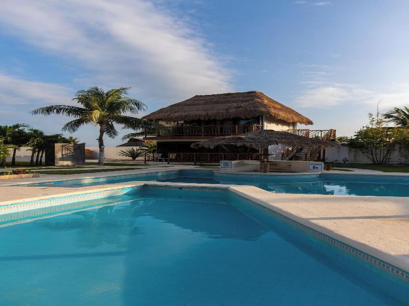 Kabañas & Beach Club Ojo De Agua image