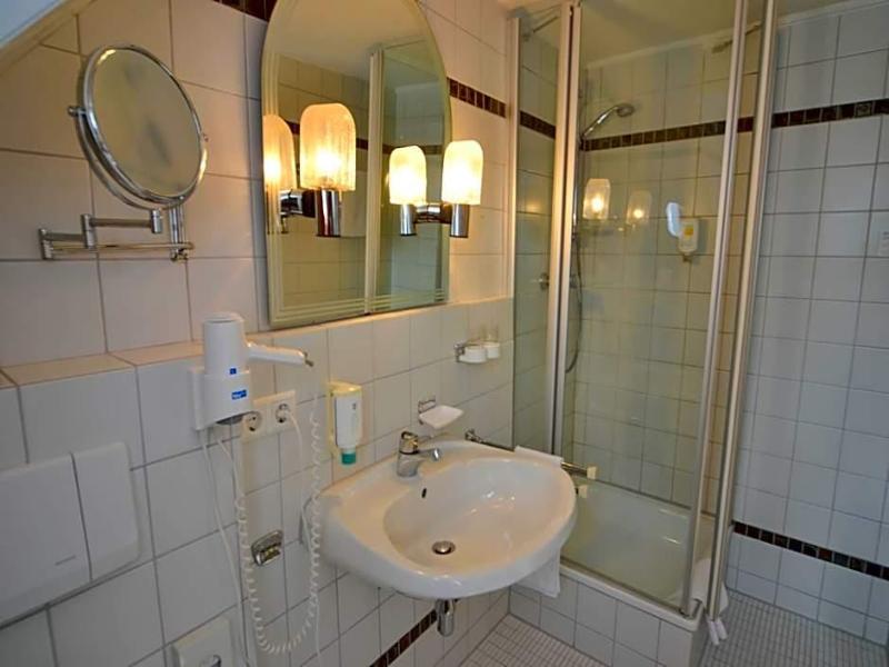 Seehotel Hubertus image