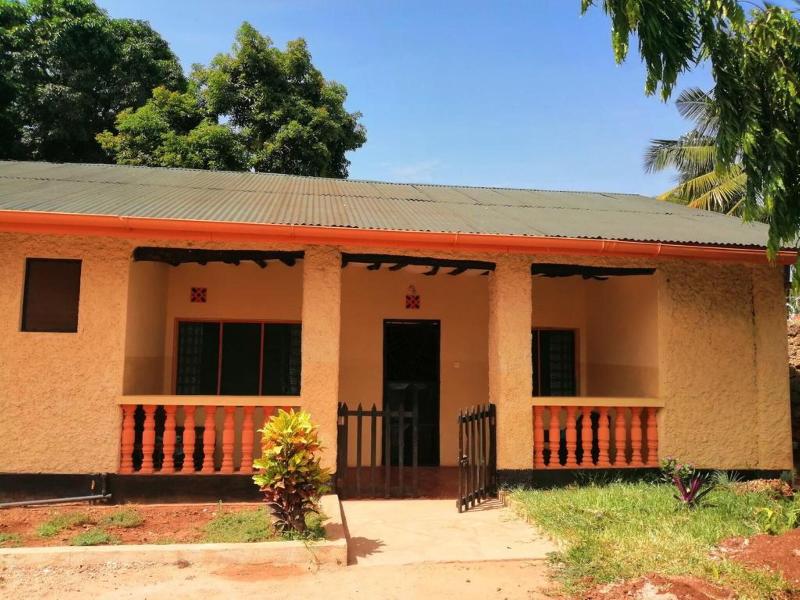 Diani Travelers Guest House image