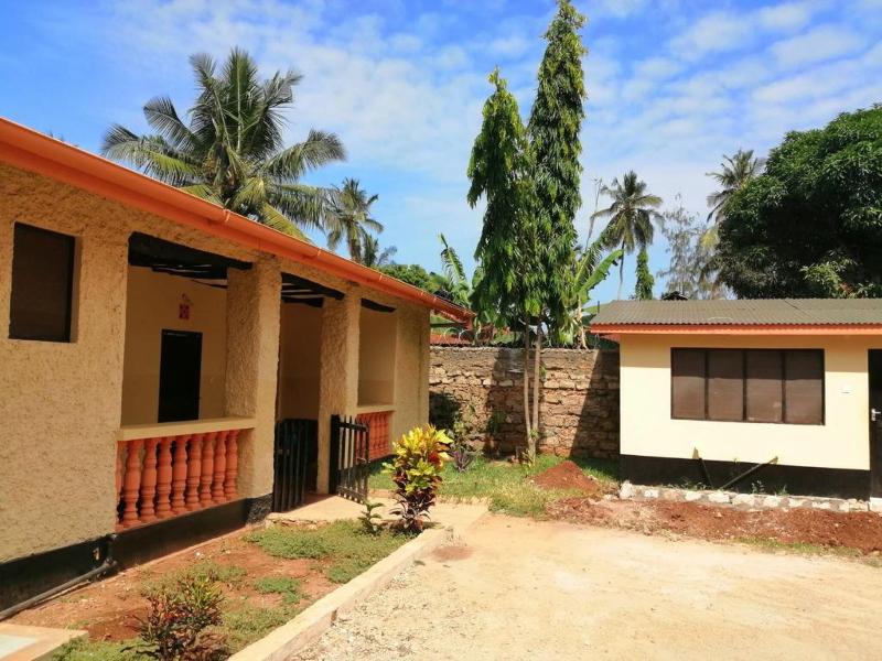 Diani Travelers Guest House image