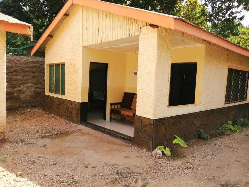 Diani Travelers Guest House image