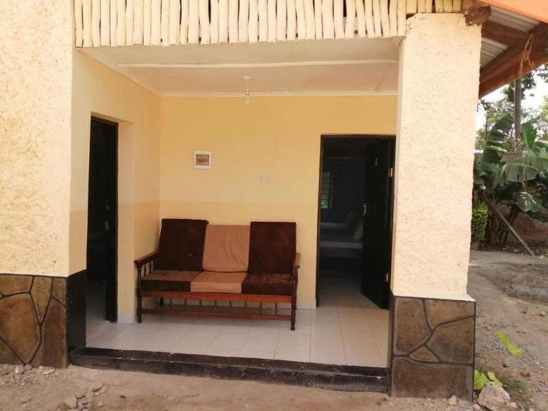 Diani Travelers Guest House image