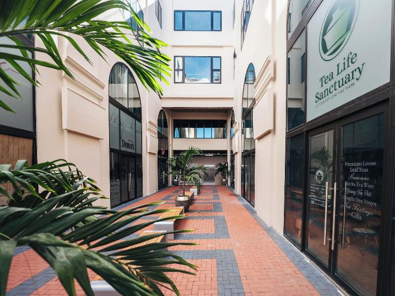 Elements Hotel Shops image