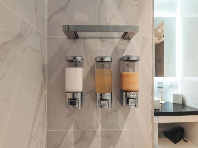 Elements Hotel Shops image
