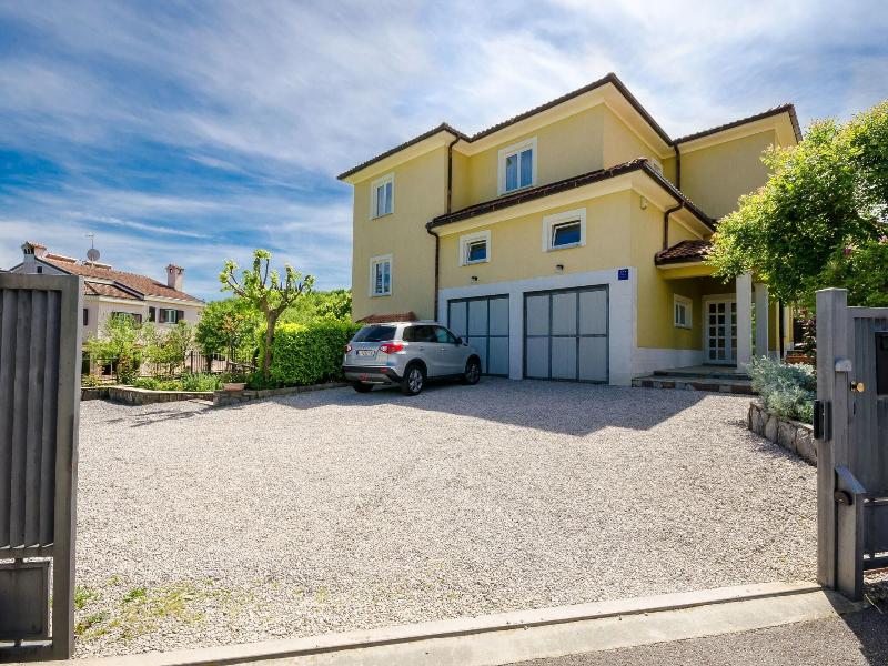 Apartments Sime image