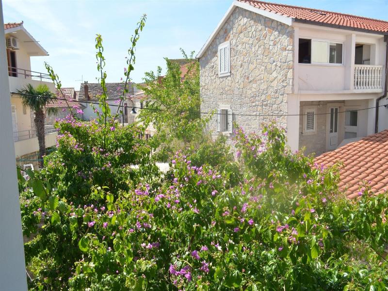 Apartments And Rooms Jakov image