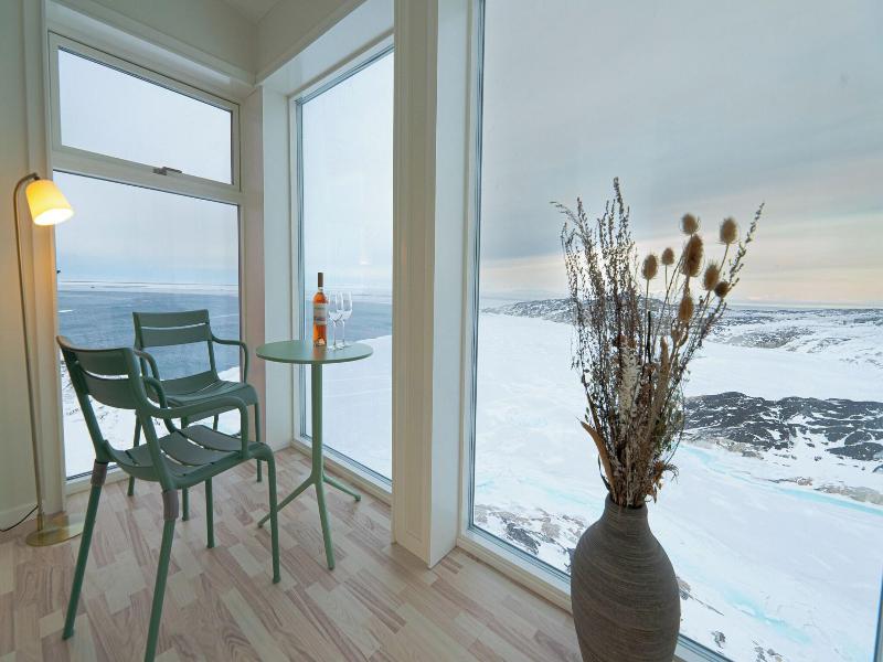 Hotel Arctic image