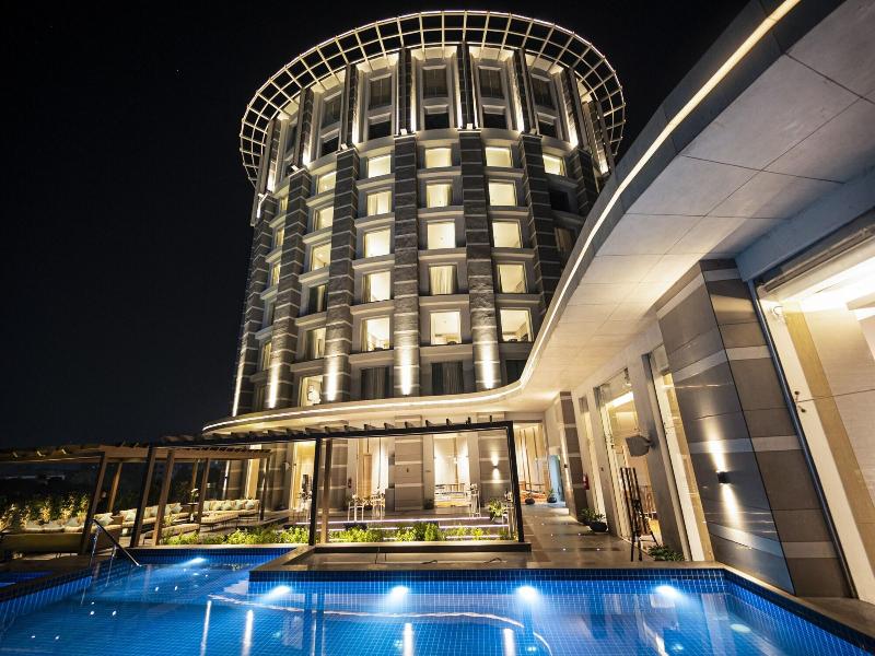 Lyfe Hotels Bhubaneswar