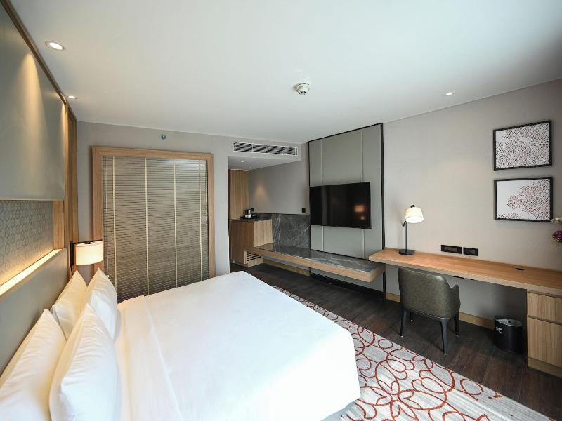 Lyfe Hotels Bhubaneswar 5