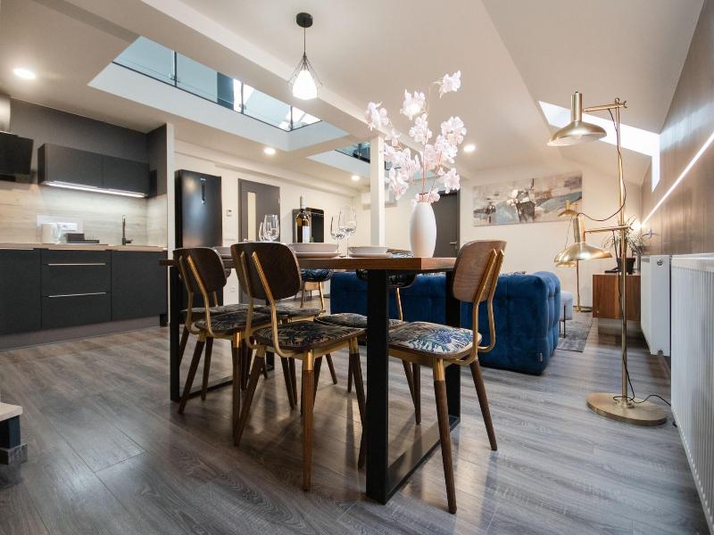 Coru House image