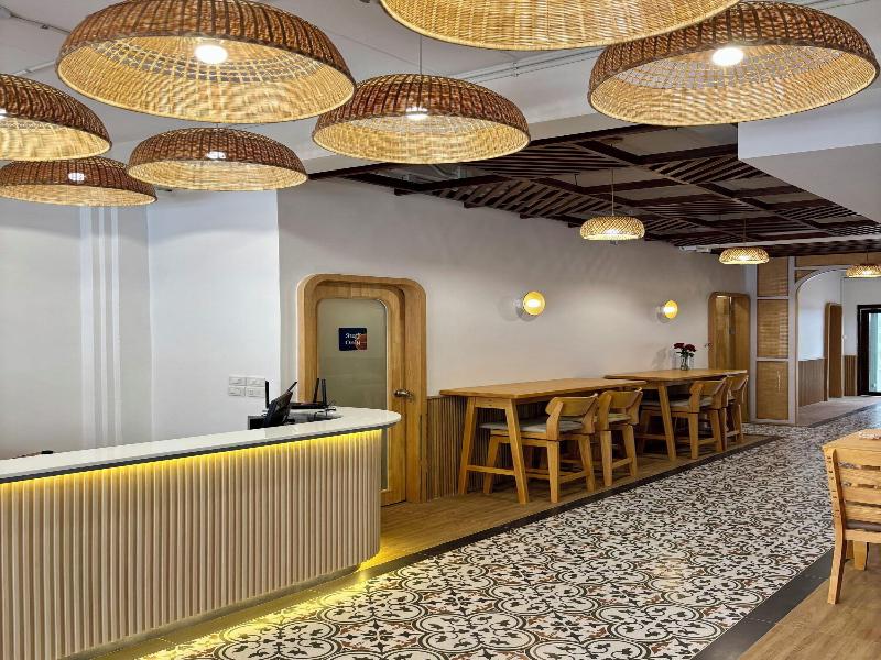 Charm Hostel At Jomtien image