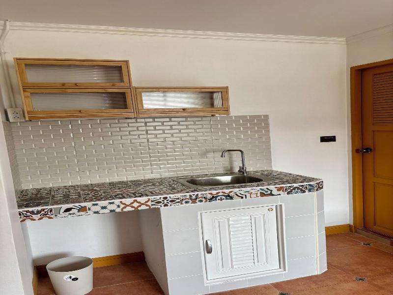 Charm Hostel At Jomtien image