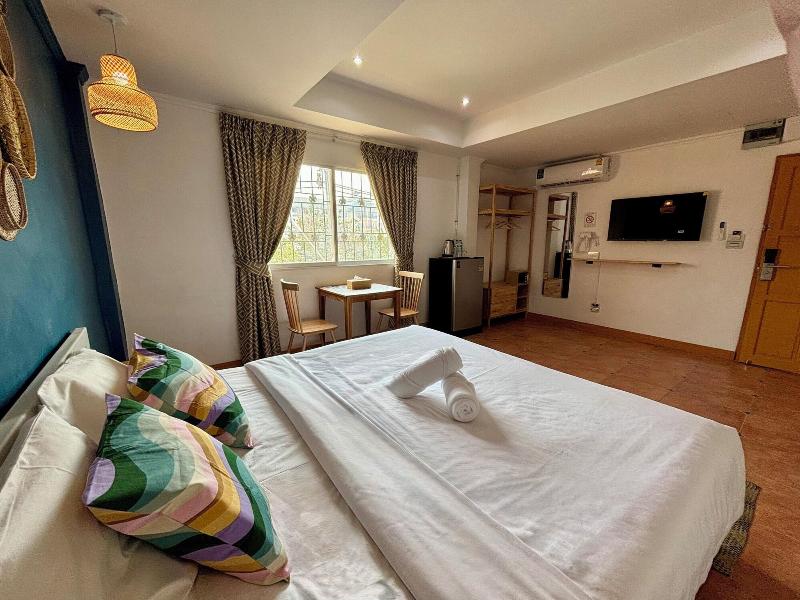 Charm Hostel At Jomtien image