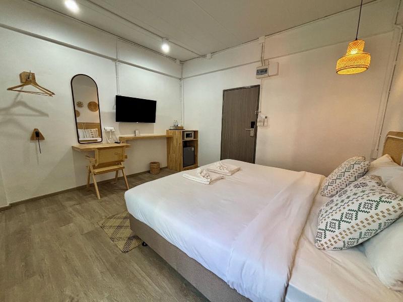 Charm Hostel At Jomtien image