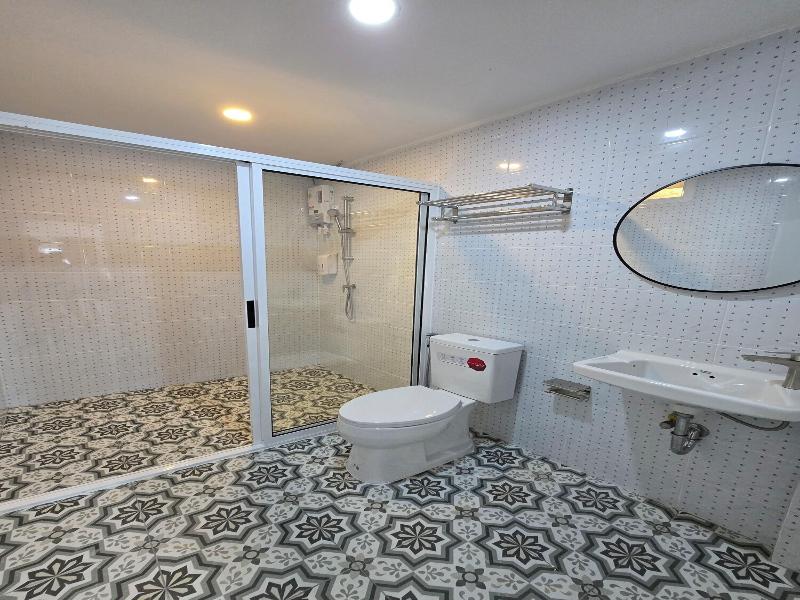 Charm Hostel At Jomtien image