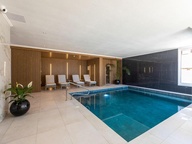 Hotel Solerios Mansa image