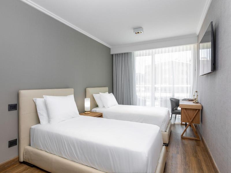 Hotel Solerios Mansa image