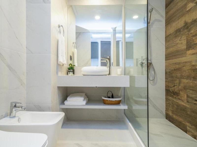 Hotel Solerios Mansa image