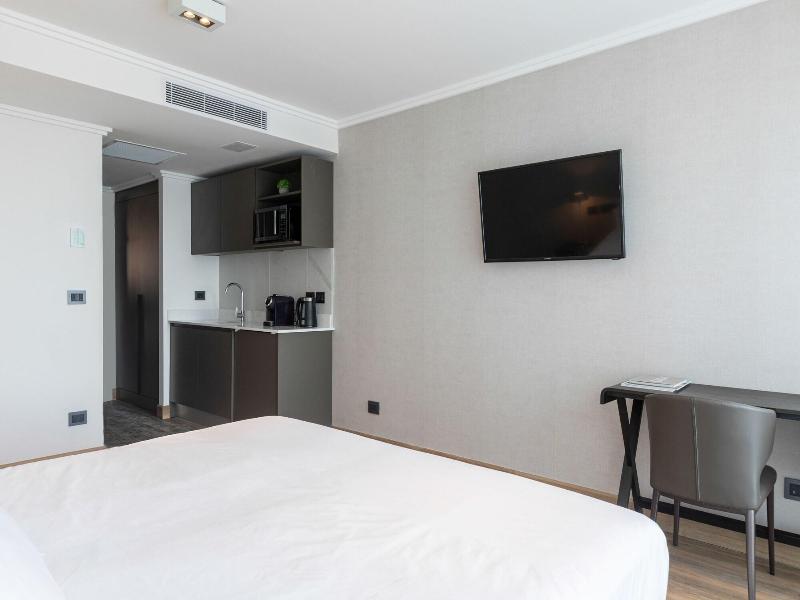 Hotel Solerios Mansa image