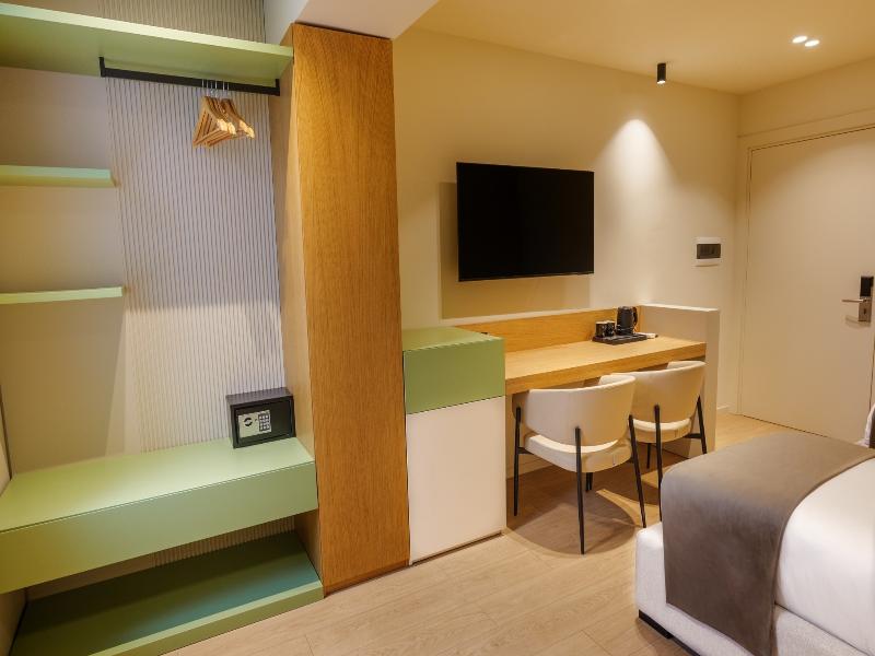 Hotel Pusi image
