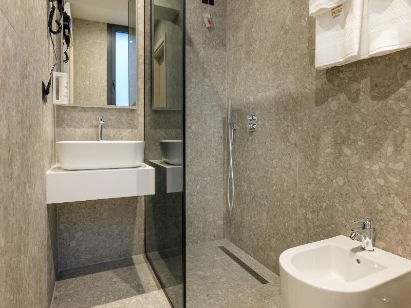 Hotel Pusi image