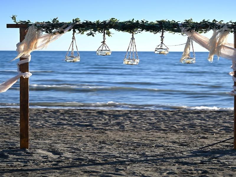Safari Beach & Camping image