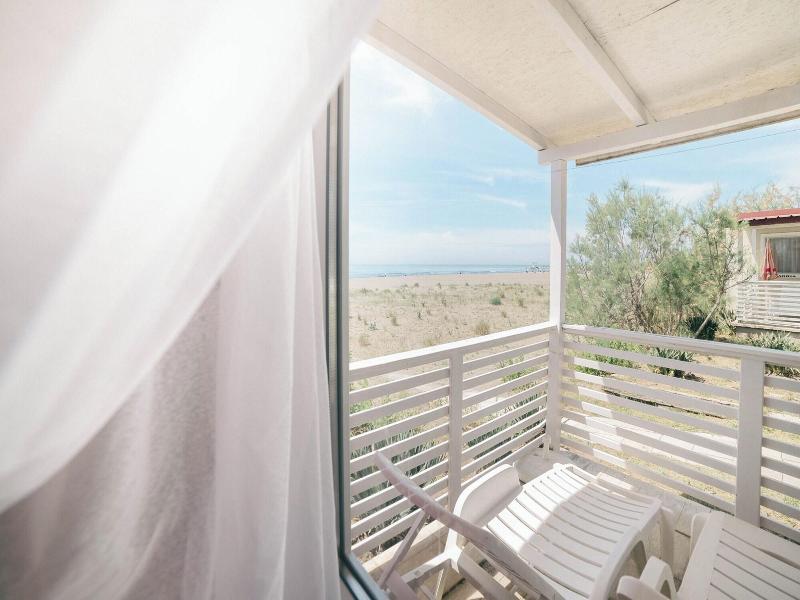 Safari Beach & Camping image