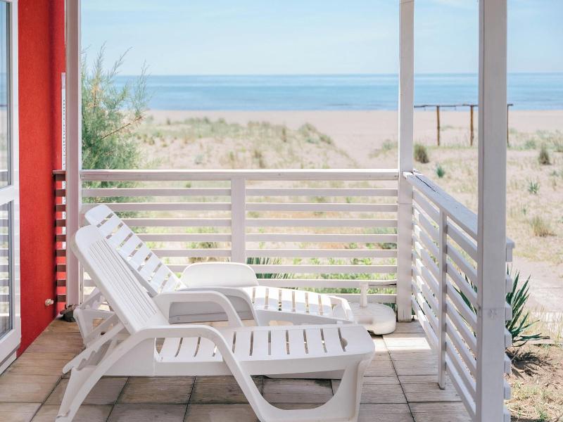Safari Beach & Camping image