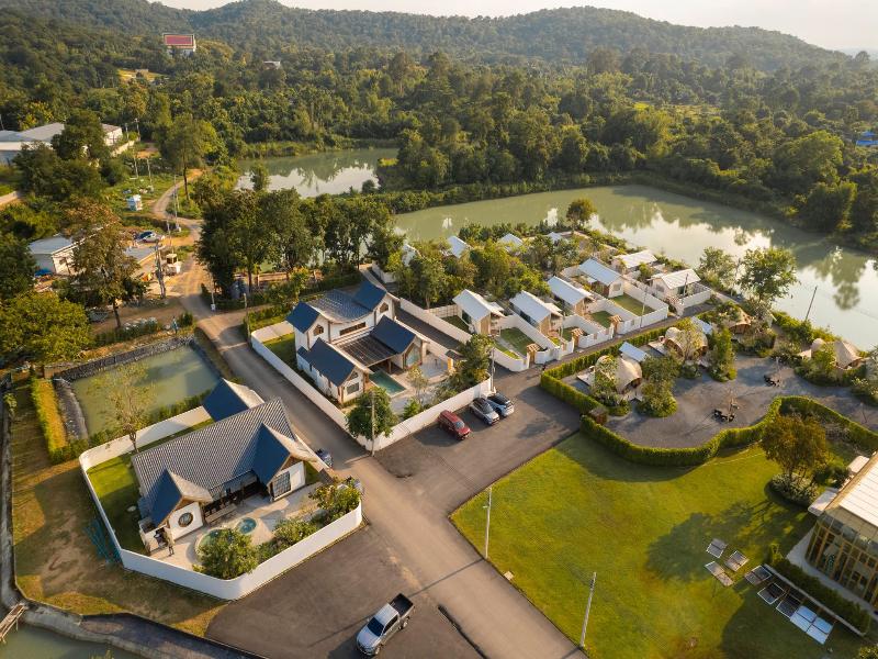 Kiyomizu Onsen & Glamping Resort Saraburi